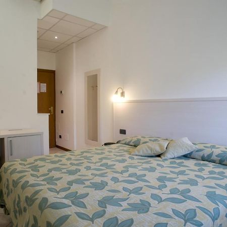 Hotel Vittoria Viareggio Zewnętrze zdjęcie