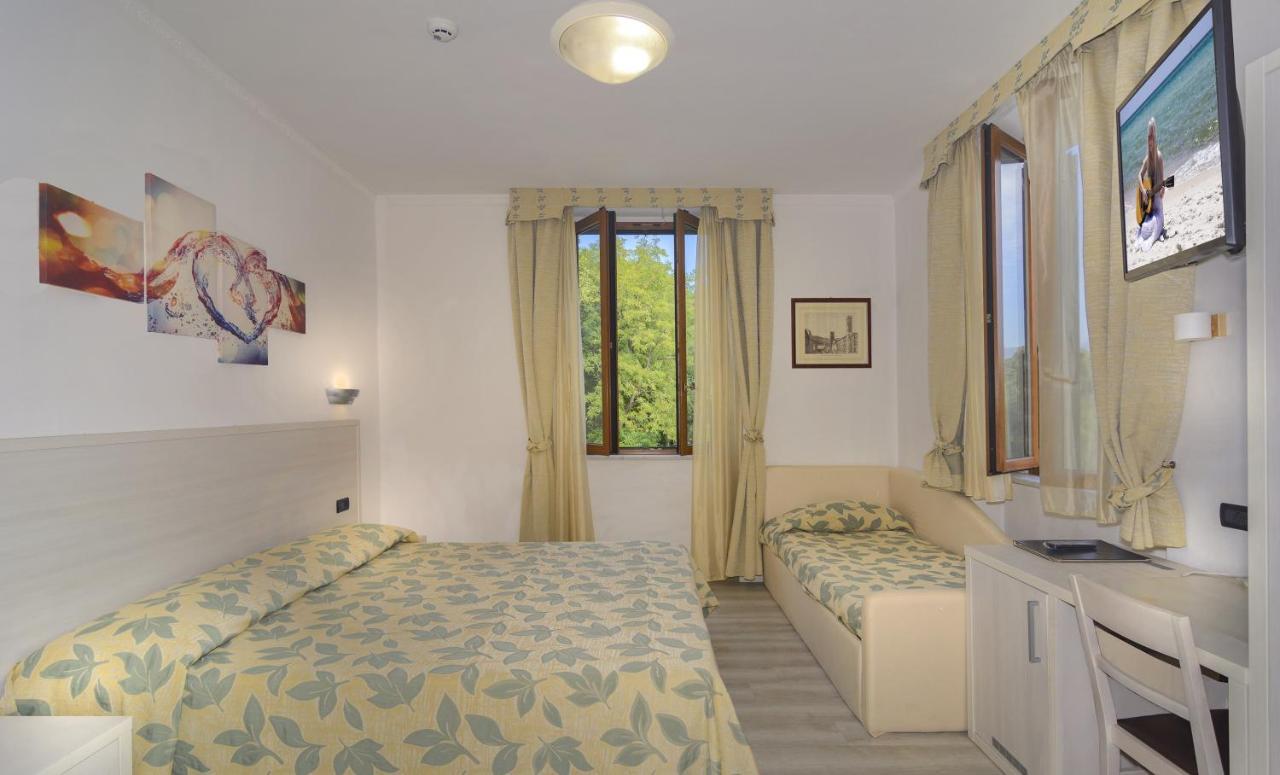 Hotel Vittoria Viareggio Zewnętrze zdjęcie