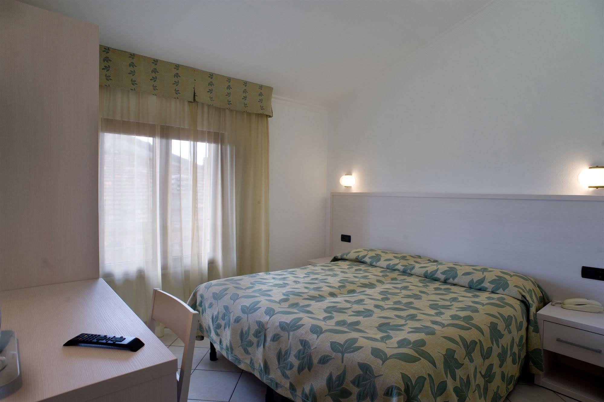 Hotel Vittoria Viareggio Zewnętrze zdjęcie