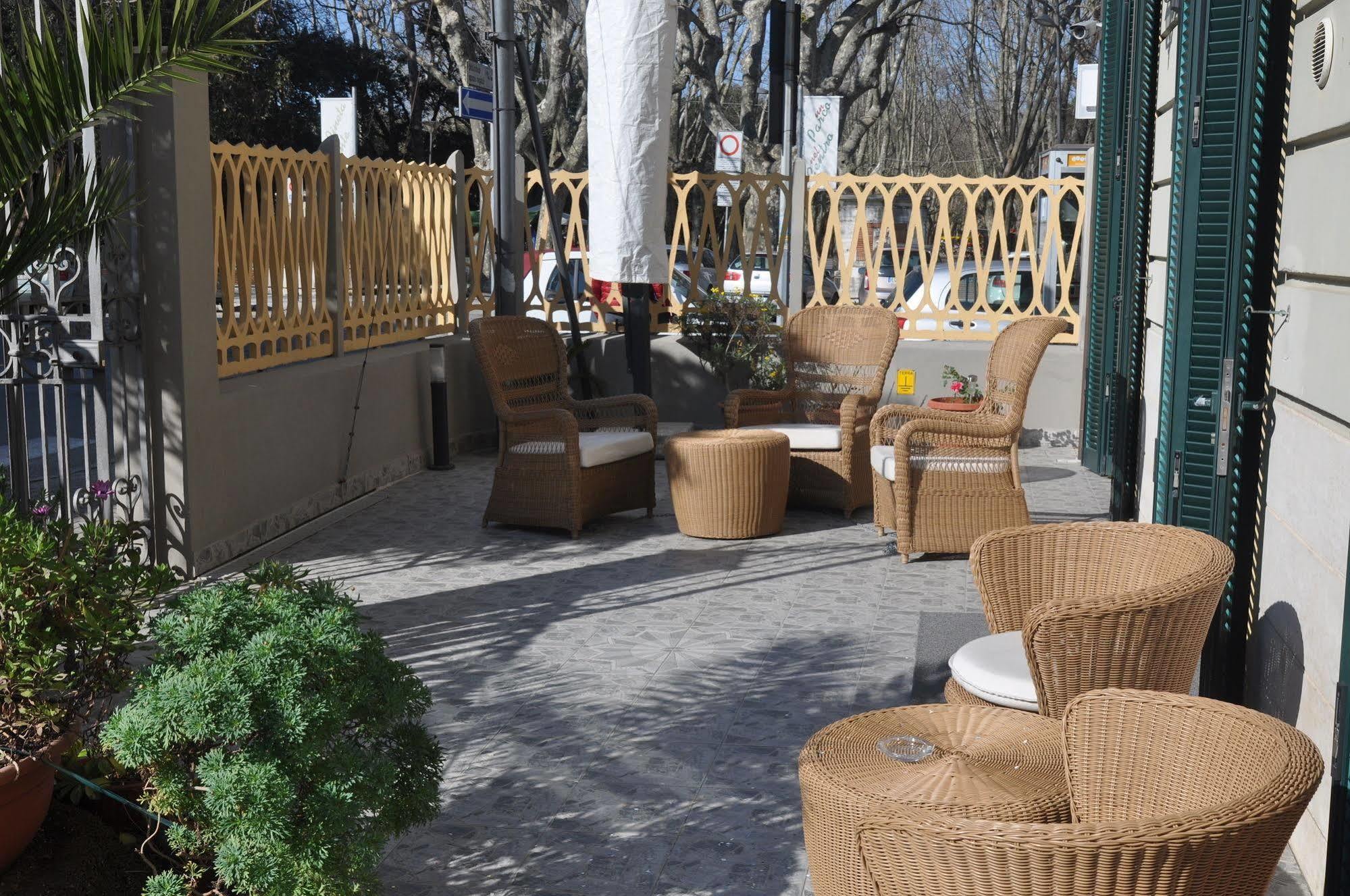 Hotel Vittoria Viareggio Zewnętrze zdjęcie